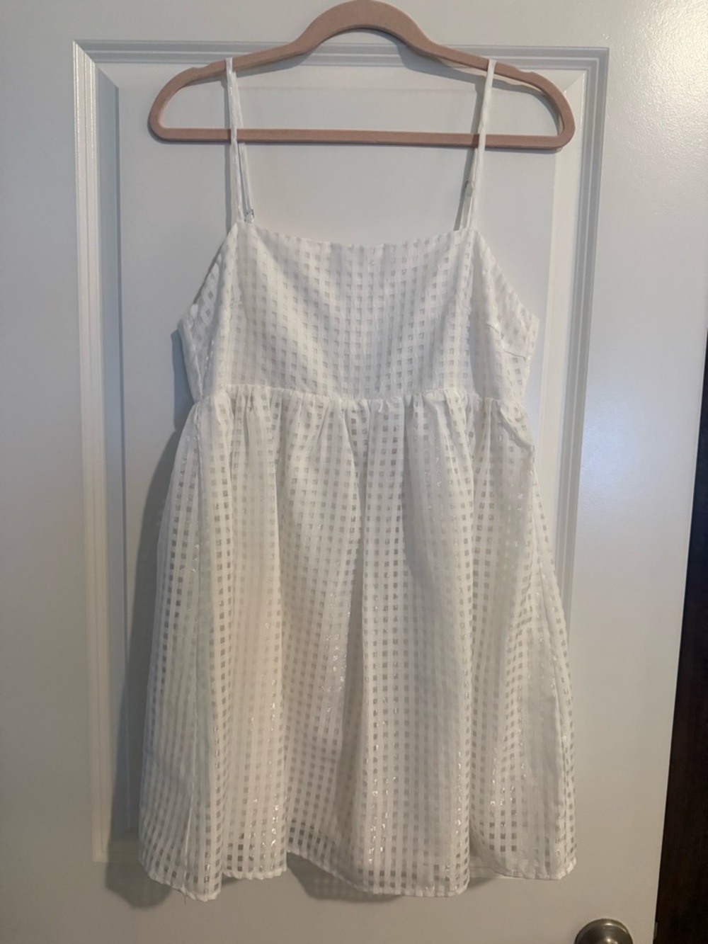 entro White Eyelet Spaghetti-Strap Sundress